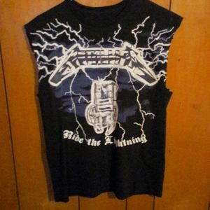 Metallica Ride the Lightning t-shirt with the sleeves cut out of it